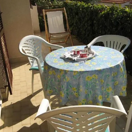 Apartment 5135-1 For 4 Pers In Pisak